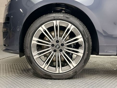Certified 2025 Land Rover Range Rover Sport Autobiography AWD/4WD image 10