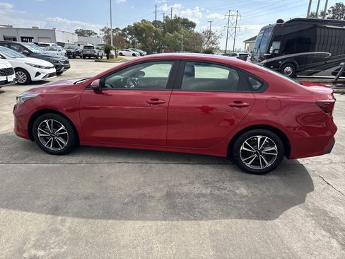 Certified 2024 Kia Forte LXS w/ LXS Technology Package image 22