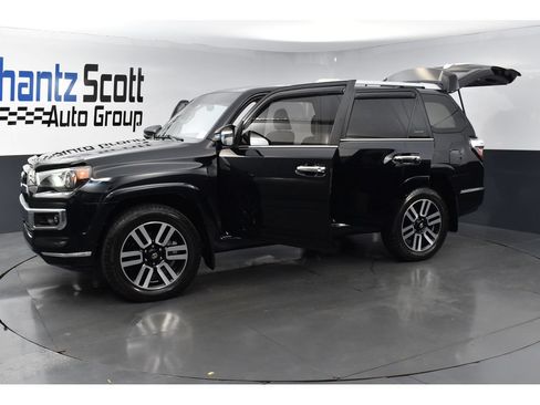 Used 2022 Toyota 4Runner Limited AWD/4WD image 26