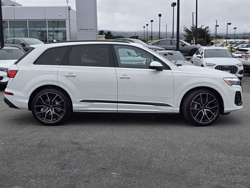 New 2025 Audi Q7 3.0T Prestige image 40