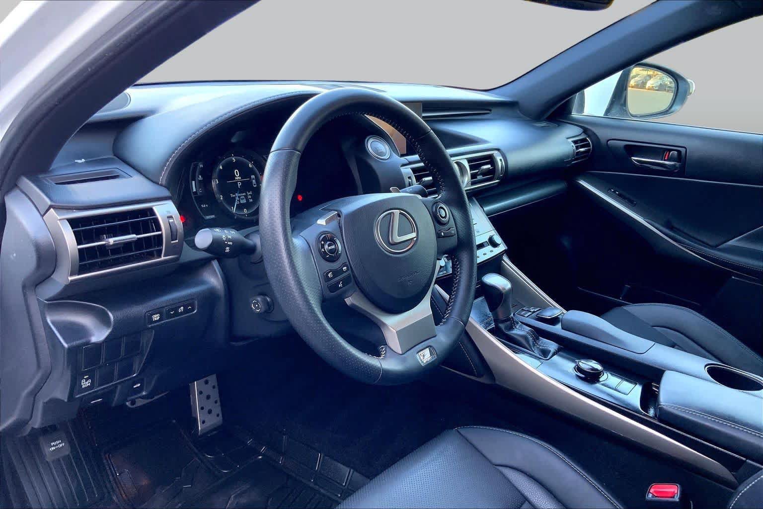 Used 2014 Lexus IS 350 w/ F Sport Package RWD image 18