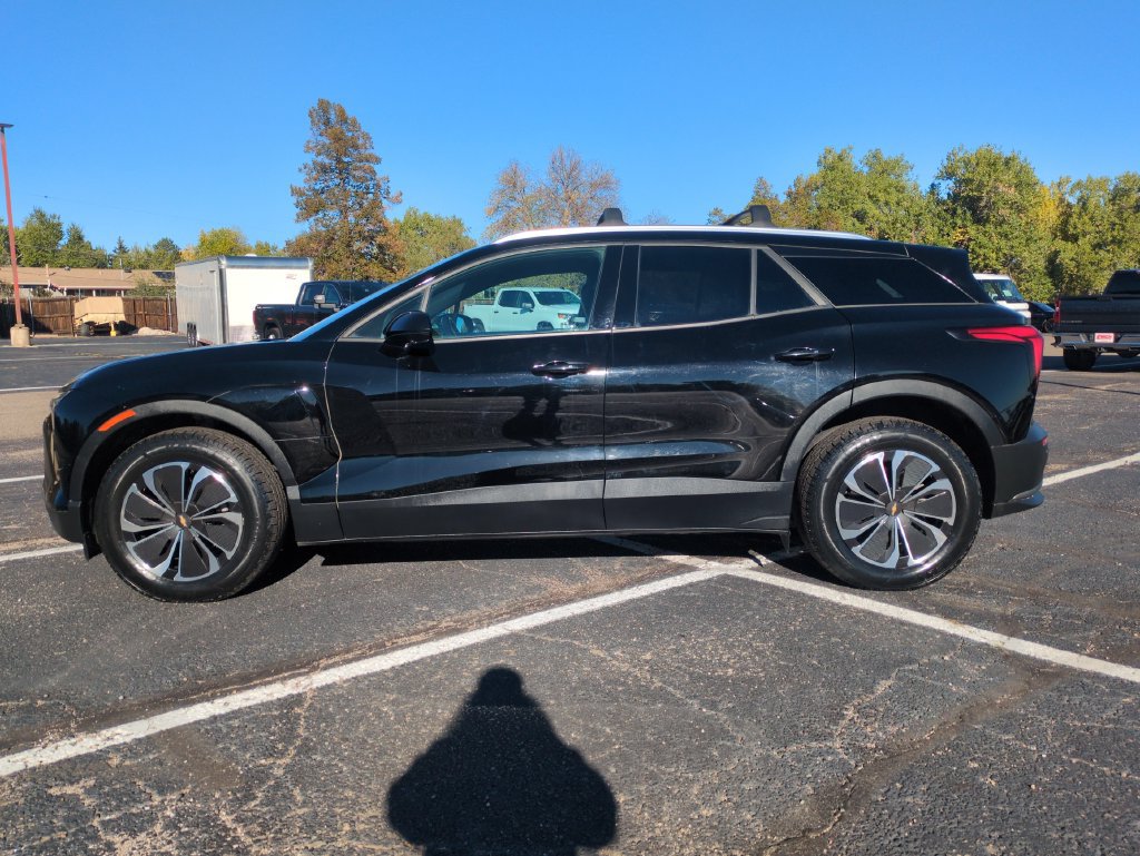 Used 2024 Chevrolet Blazer EV LT AWD/4WD image 2