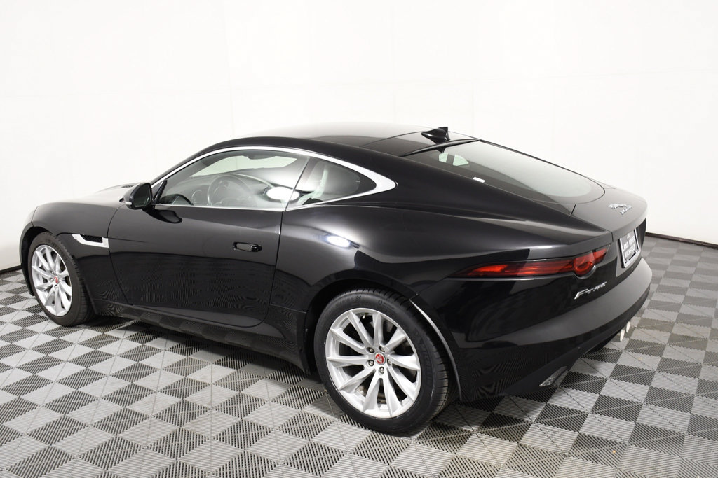 Used 2018 Jaguar F-TYPE Coupe RWD image 3