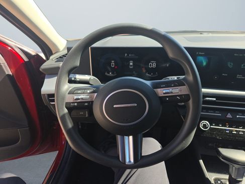 Certified 2025 Hyundai Sonata SE FWD image 14