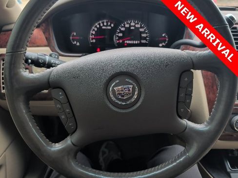 Used 2006 Cadillac DTS Base w/ Trunk Convenience Package image 11