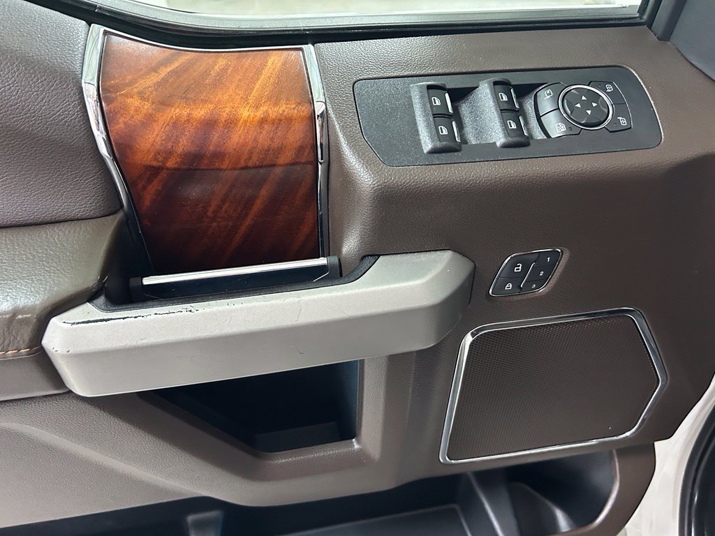 Used 2019 Ford F150 King Ranch w/ Equipment Group 601A Luxury AWD/4WD image 16