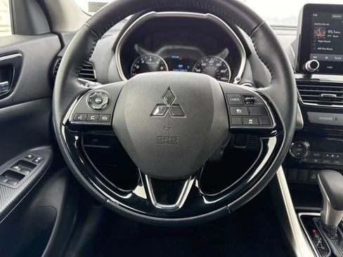 Used 2025 Mitsubishi Eclipse Cross SE image 17