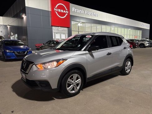 Certified 2018 Nissan Kicks S image 1