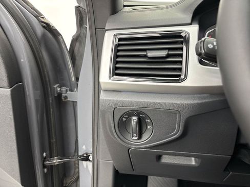 Used 2021 Volkswagen Atlas Cross Sport SEL AWD/4WD image 31