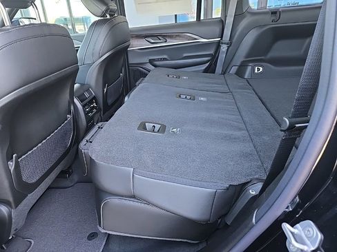 New 2026 Jeep Grand Cherokee Altitude AWD/4WD image 91