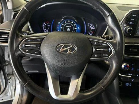 Used 2019 Hyundai Santa Fe SEL FWD image 12