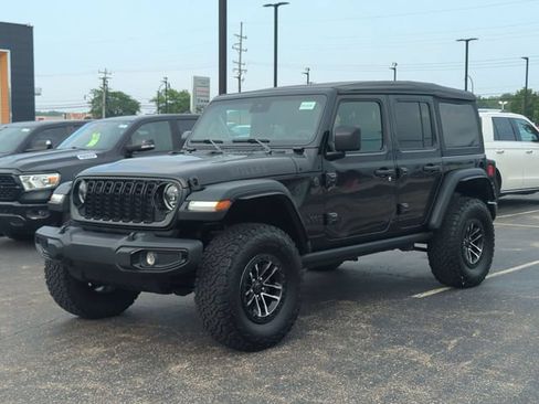 Used 2025 Jeep Wrangler Unlimited Sport AWD/4WD image 7