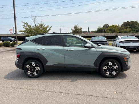 Certified 2025 Hyundai Kona SEL FWD image 9