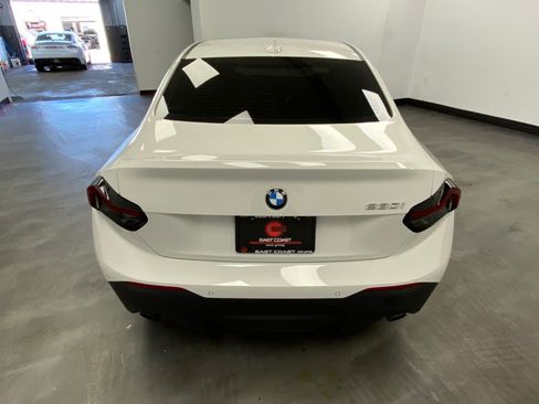 Used 2022 BMW 230i Coupe w/ Premium Package 2 RWD image 4
