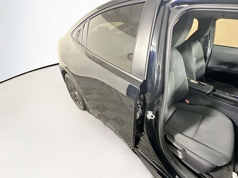 Used 2024 Toyota Prius LE FWD image 28