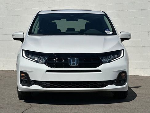 New 2026 Honda Odyssey Touring image 9
