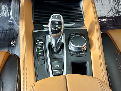 Used 2019 BMW X6 sDrive35i w/ M Sport Package image 19