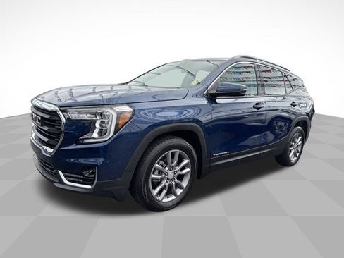 Used 2023 GMC Terrain SLT image 1