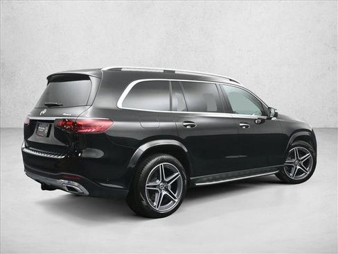 Certified 2026 Mercedes-Benz GLS 450 4MATIC image 2