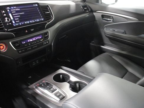 Used 2024 Honda Ridgeline RTL+ image 20