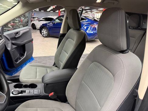 Used 2020 Ford Escape S AWD/4WD image 34
