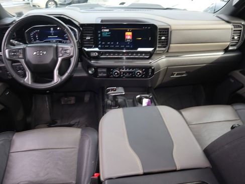 Used 2023 Chevrolet Silverado 1500 ZR2 w/ Technology Package image 18