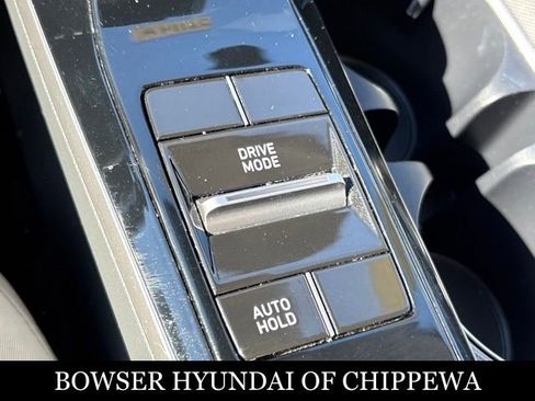 Used 2023 Hyundai Sonata SE FWD image 15