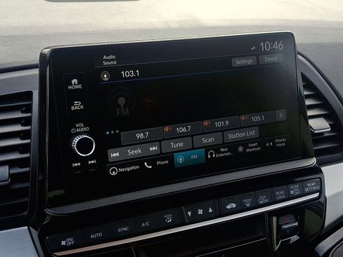 Certified 2025 Honda Odyssey Touring image 17