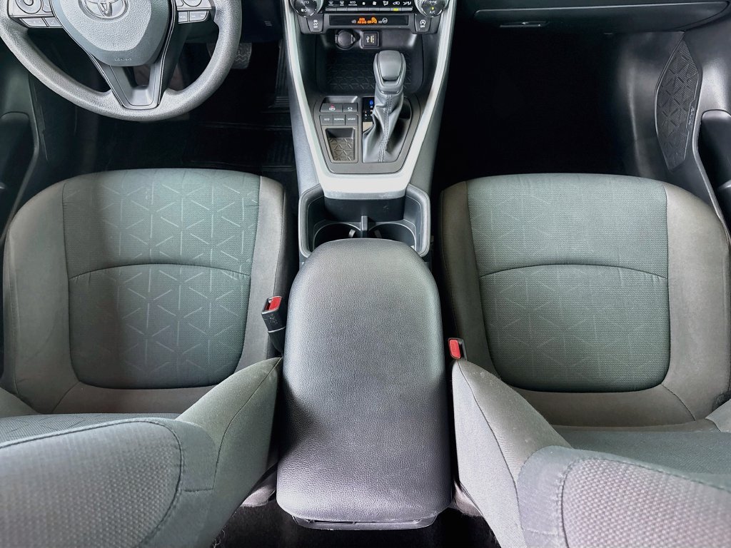 Certified 2025 Toyota RAV4 XLE FWD image 16