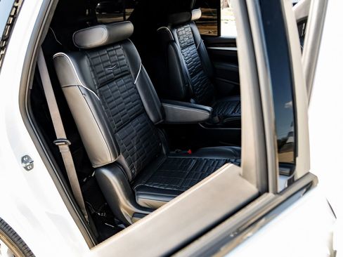 Used 2025 Cadillac Escalade Sport Platinum AWD/4WD image 36
