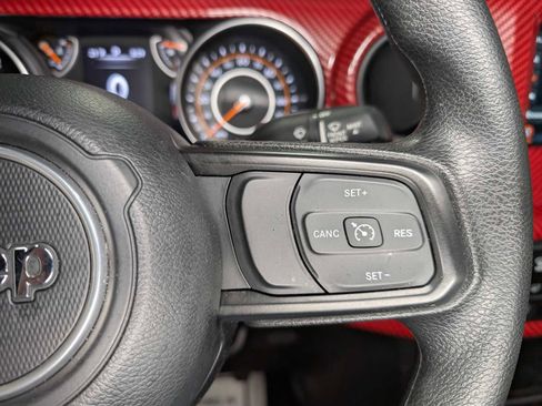 Used 2023 Jeep Gladiator Sport w/ Trailer Tow Package image 39