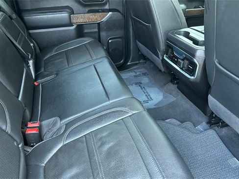 Used 2022 GMC Sierra 3500 Denali image 18