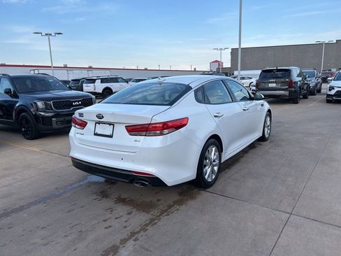 Used 2017 Kia Optima EX FWD image 3