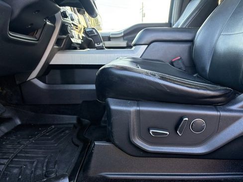 Used 2017 Ford F150 Lariat w/ Equipment Group 502A Luxury image 31