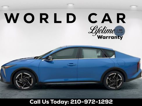 New 2025 Kia K4 GT-Line Turbo w/ GT-Line Sunroof Package FWD image 4