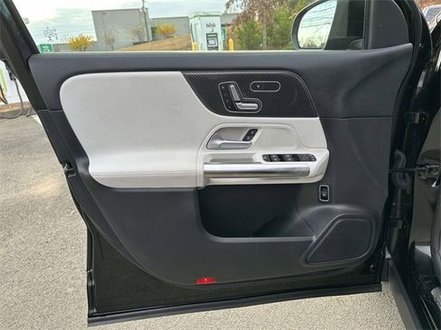 Used 2021 Mercedes-Benz GLA 250 4MATIC image 17