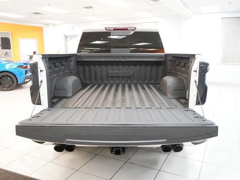 Used 2022 Chevrolet Silverado 1500 High Country image 10