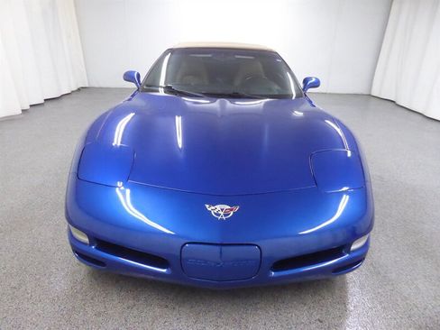 Used 2003 Chevrolet Corvette Convertible w/ Preferred Equipment Group1 RWD image 10