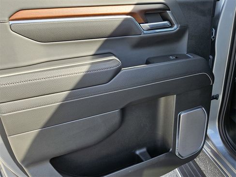 Used 2024 GMC Sierra 1500 Denali w/ Denali Reserve Package image 27