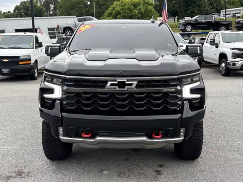 Used 2024 Chevrolet Silverado 1500 ZR2 w/ Technology Package AWD/4WD image 3