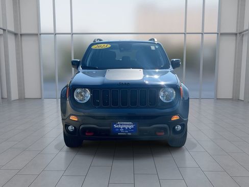 Used 2023 Jeep Renegade Trailhawk AWD/4WD image 3