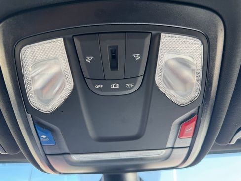 Used 2024 RAM 2500 Big Horn image 37