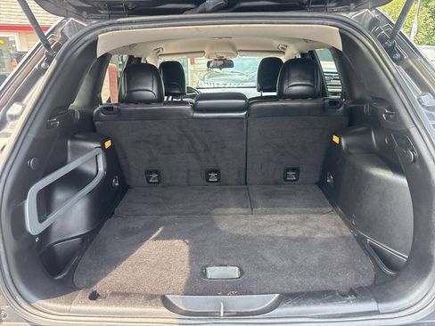 Used 2015 Jeep Cherokee Trailhawk AWD/4WD image 14