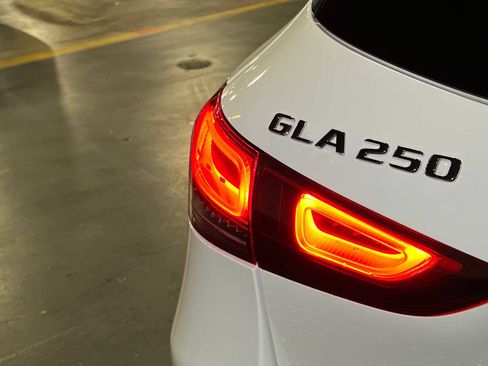 Certified 2023 Mercedes-Benz GLA 250 4MATIC image 15