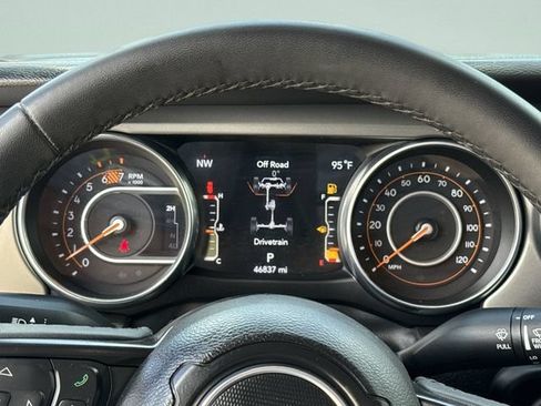 Used 2023 Jeep Wrangler Sport AWD/4WD image 38