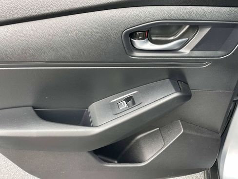 Used 2025 Honda Accord SE image 9