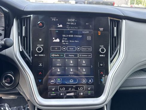 Used 2023 Subaru Outback Premium image 12