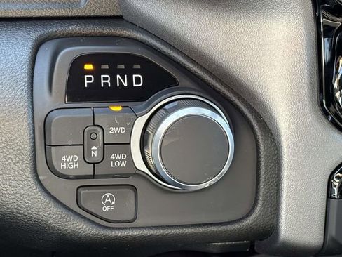 New 2026 RAM 1500 Express AWD/4WD image 21