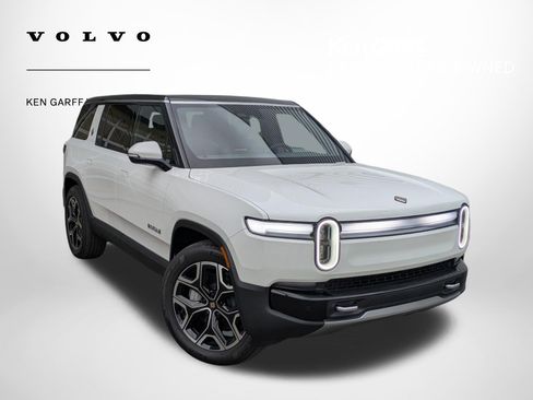 Used 2026 Rivian R1S Adventure image 1