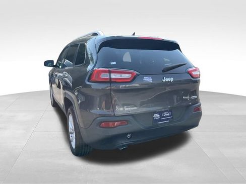 Used 2015 Jeep Cherokee Latitude FWD image 5